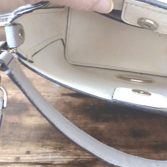 Kate Spade ♠️ Gray Darcy Medium Bucket Crossbody Tote - Picture 13 of 15